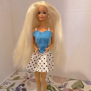 Vintage 90s blonde Barbie BOGO free